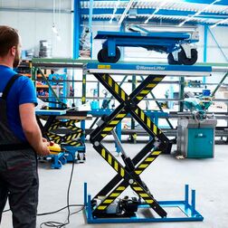 Stationärer Hubtisch DSHT angehoben